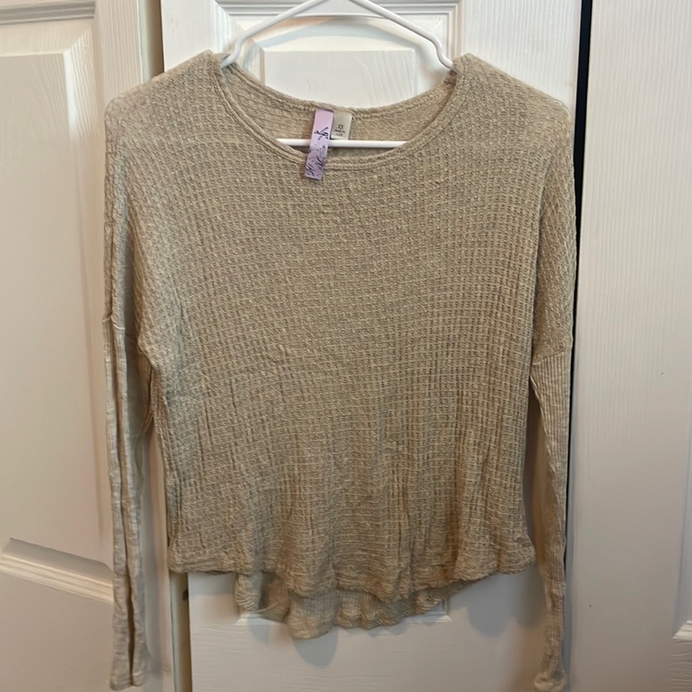 alya yellow long sleeve shirt